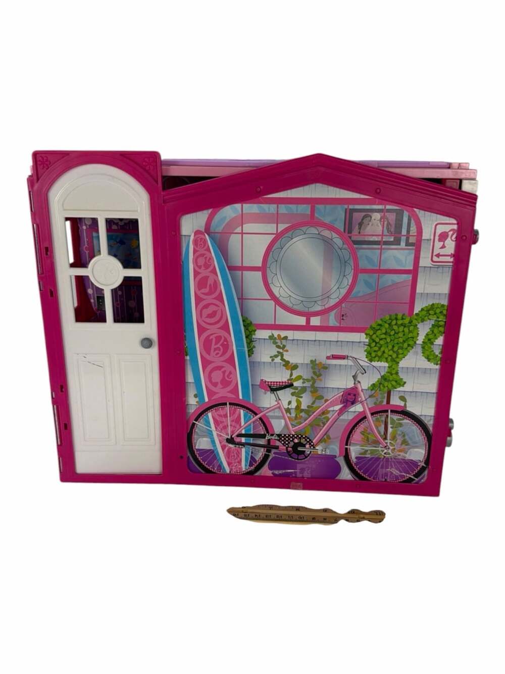Barbie Glam Vacation Beach House Fold Out N Go Dollhouse